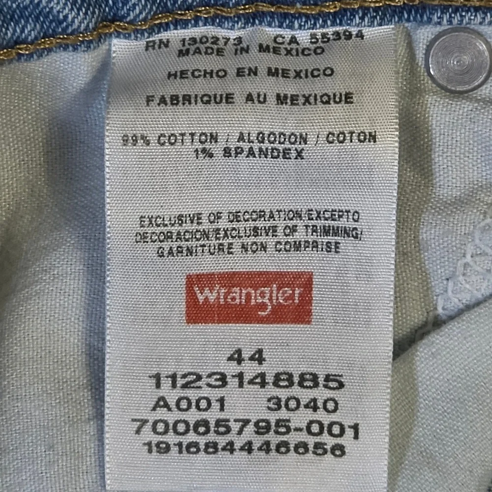 Wrangler Denim Shorts 44 Blue Mens Light Wash Stretch 5-Pocket‎ *READ*